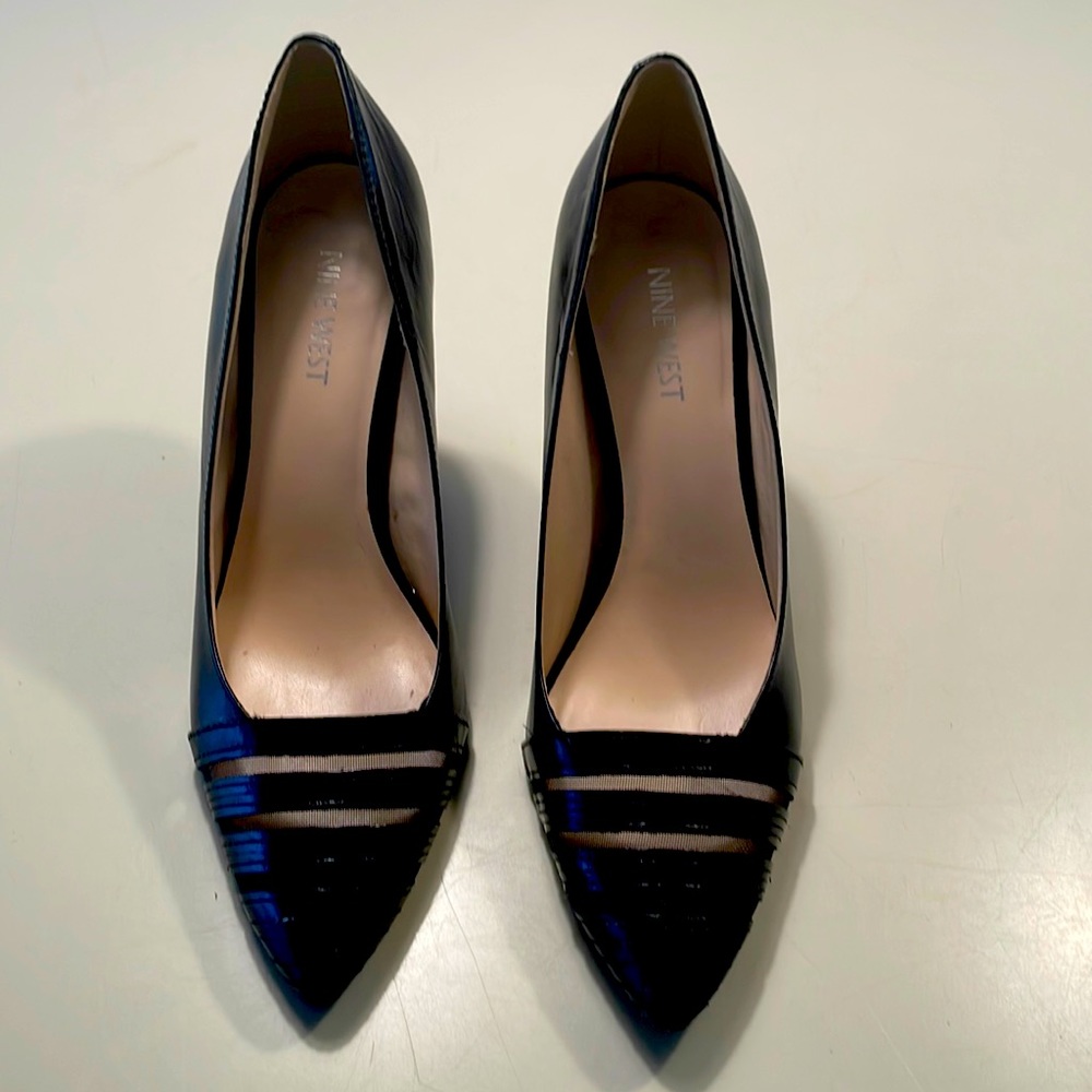 Black pumps with mesh toe   Never worn
